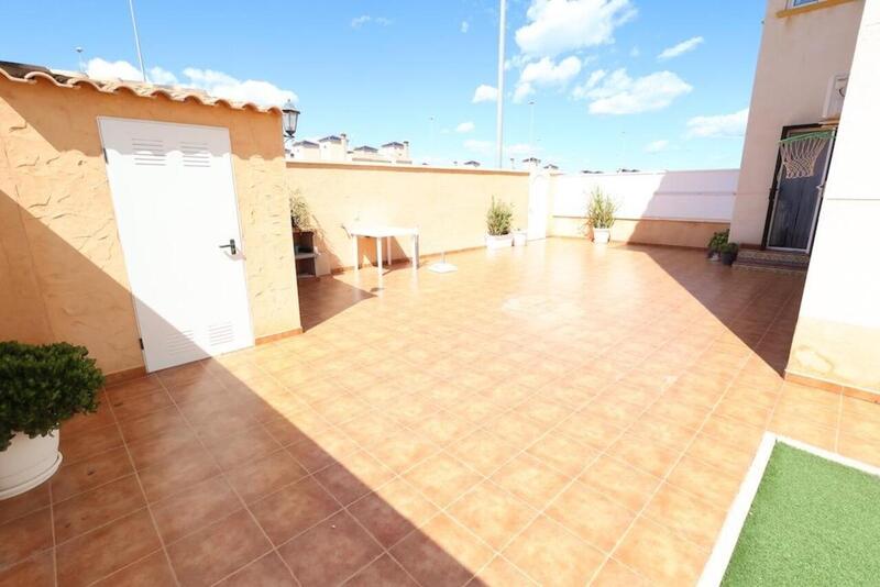 2 Cuarto Villa en venta