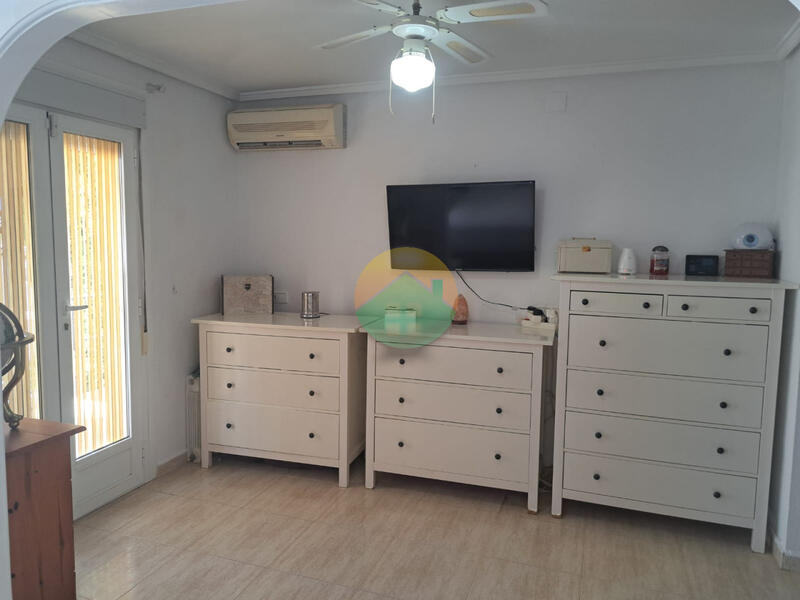 2 Schlafzimmer Villa zu verkaufen