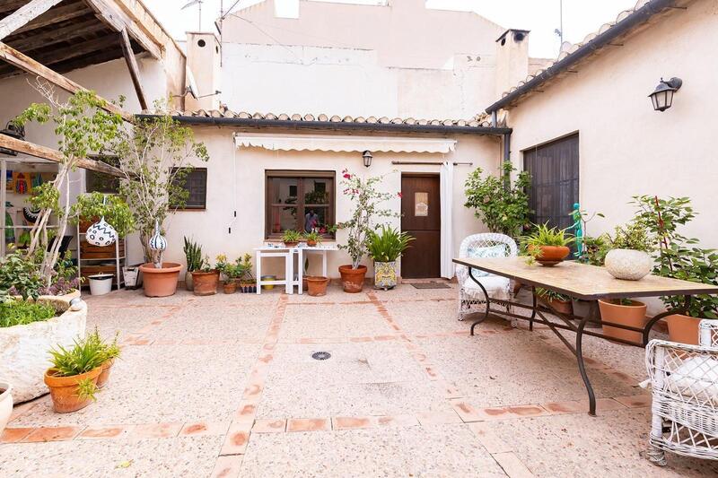 8 Schlafzimmer Stadthaus zu verkaufen