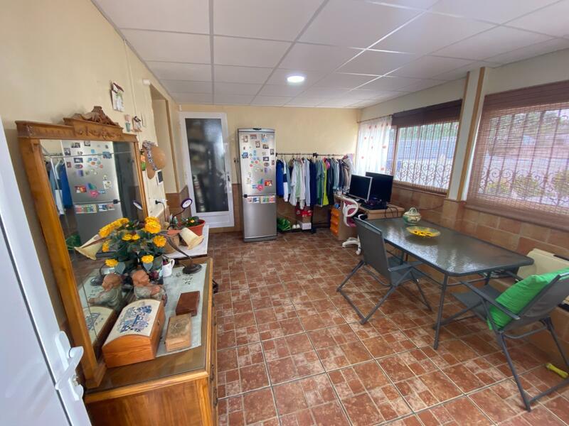 4 bedroom Country House for sale
