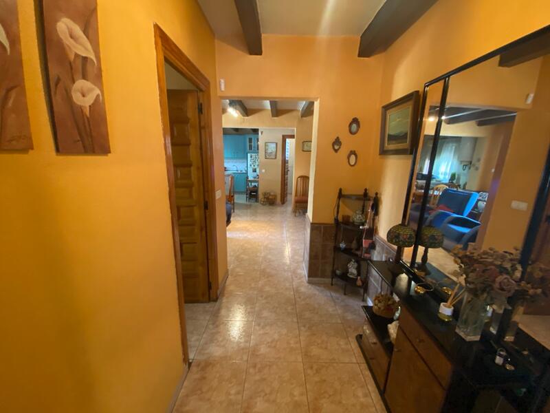 4 bedroom Country House for sale