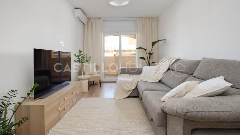 квартира продается в Torrevieja, Alicante