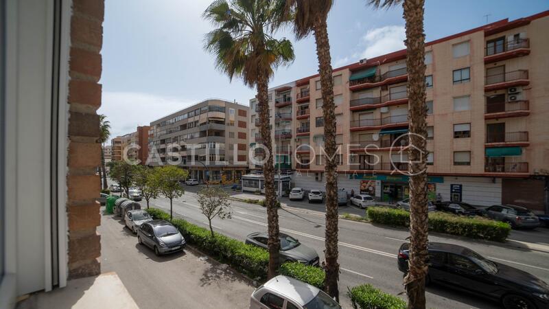 Apartment for sale in Torrevieja, Alicante