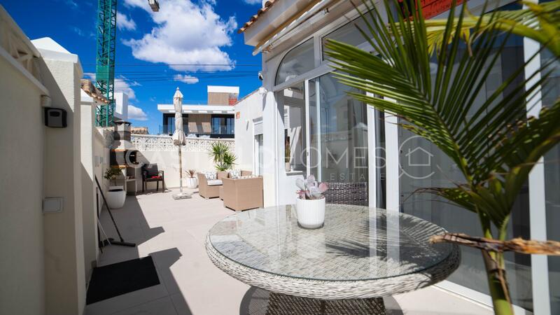 Villa till salu i Torrevieja, Alicante