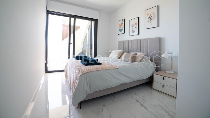 2 bedroom Apartment for sale