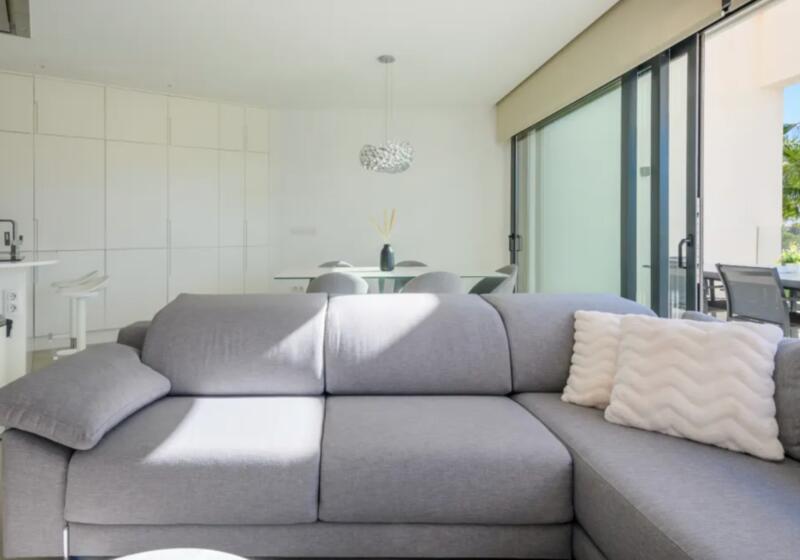 3 bedroom Apartment for sale