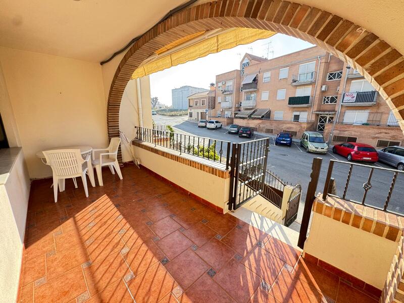 3 bedroom Townhouse for sale
