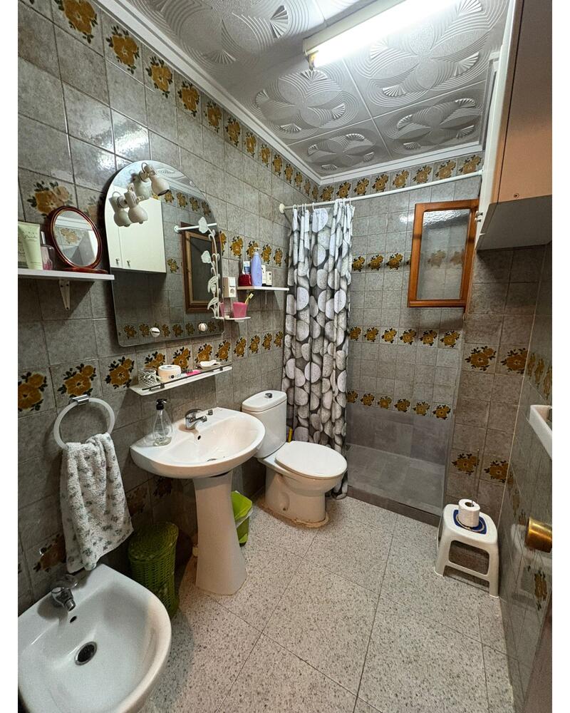 3 slaapkamer Gezinswoning Te koop