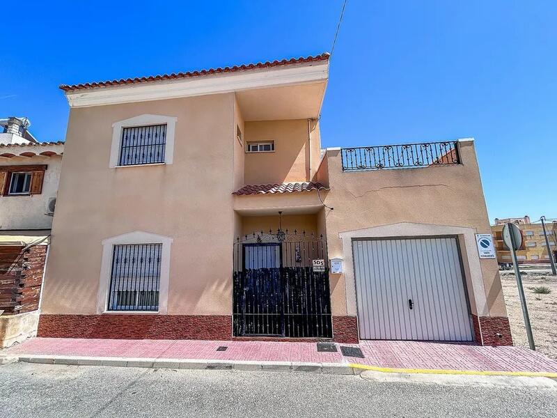 Villa Te koop in Hondon de los Frailes, Alicante