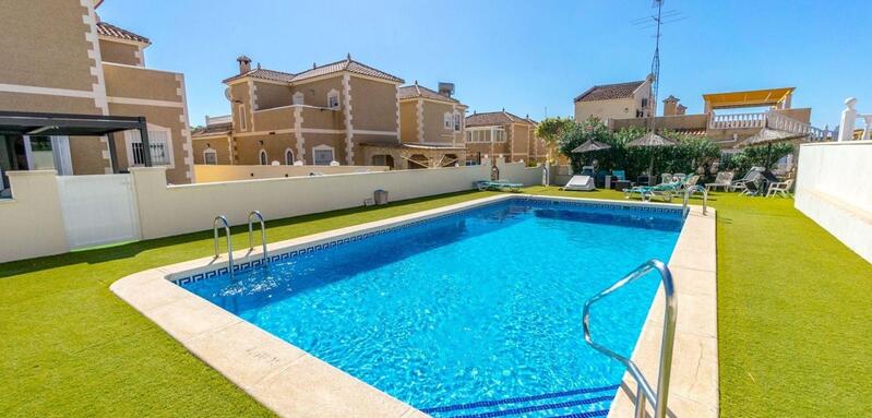 3 Cuarto Villa en venta