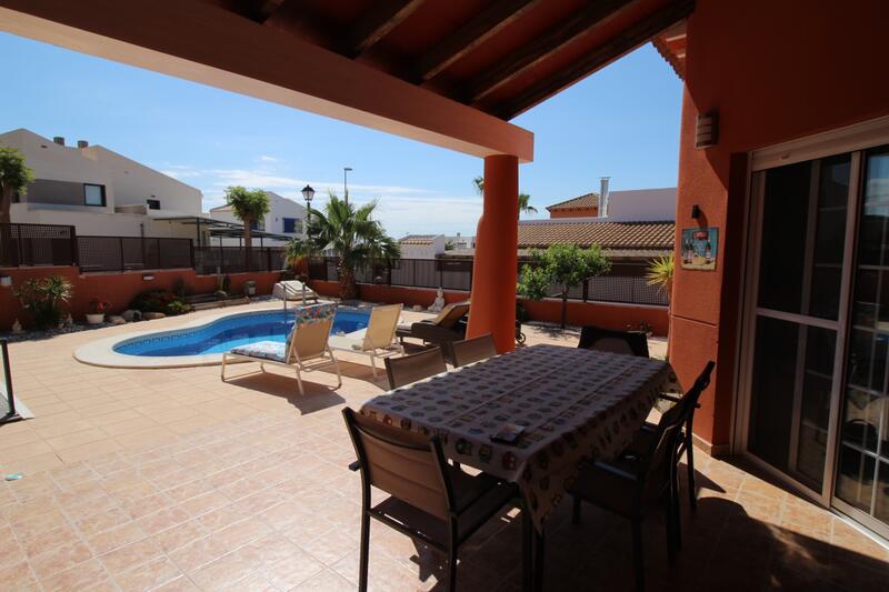 3 slaapkamer Villa Te koop