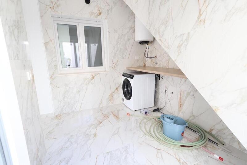 3 slaapkamer Gezinswoning Te koop