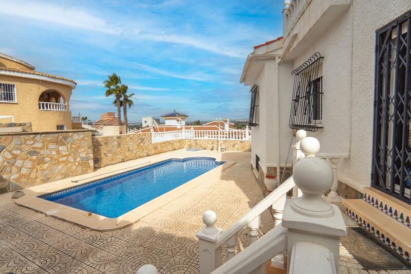 4 slaapkamer Villa Te koop