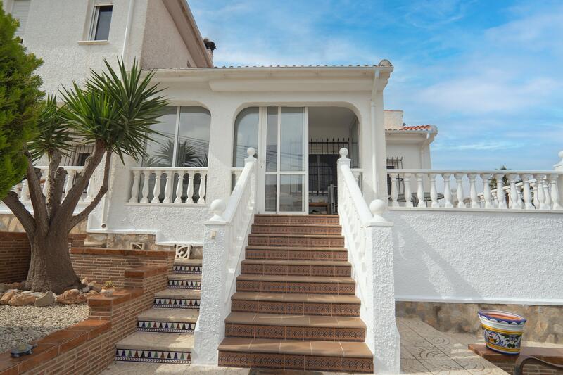 4 slaapkamer Villa Te koop