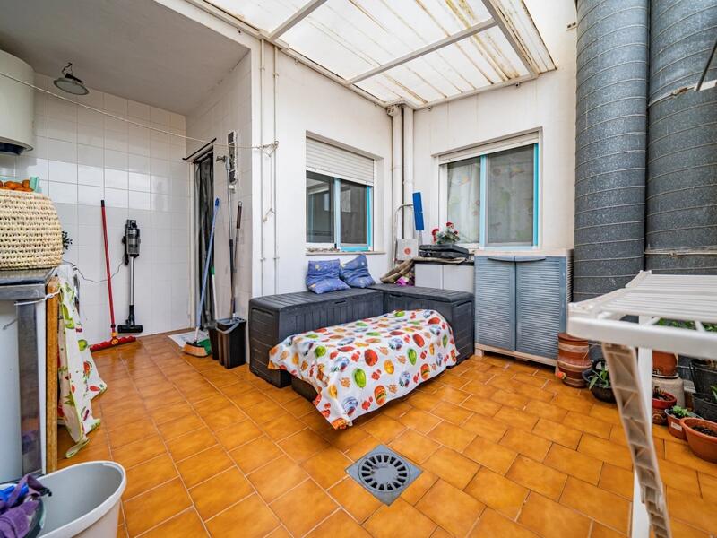 3 bedroom Apartment for sale
