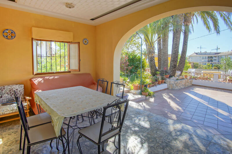 7 bedroom Villa for sale