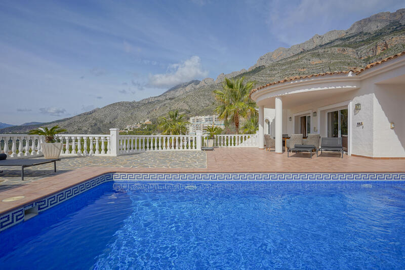 4 slaapkamer Villa Te koop
