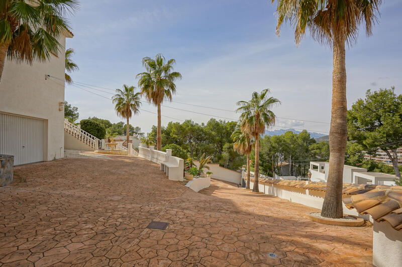 4 slaapkamer Villa Te koop