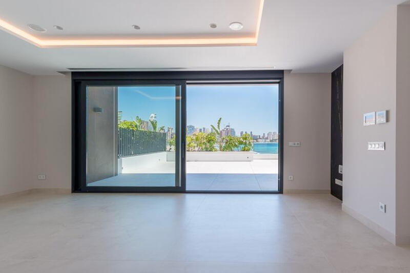 3 bedroom Apartment for sale