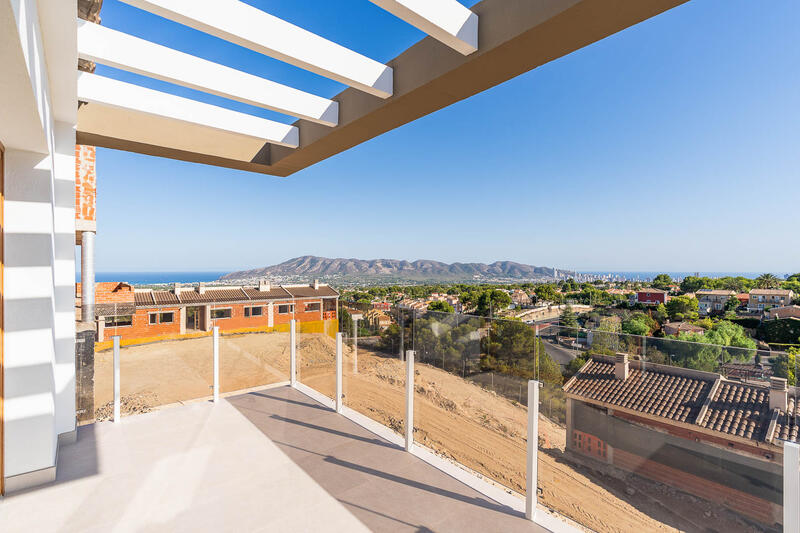 Townhouse for sale in La Nucia, Alicante