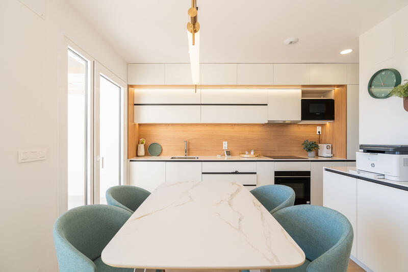 4 Schlafzimmer Stadthaus zu verkaufen