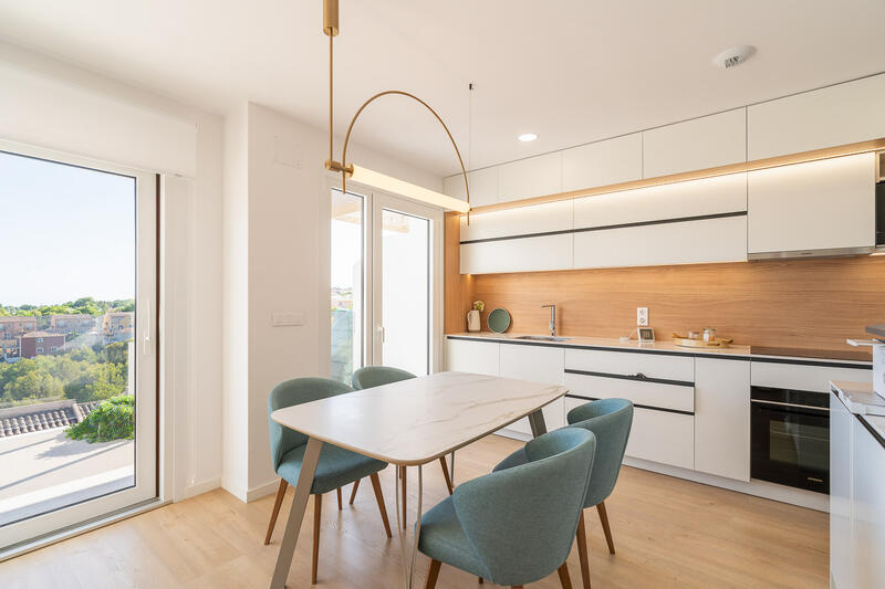 4 Schlafzimmer Stadthaus zu verkaufen