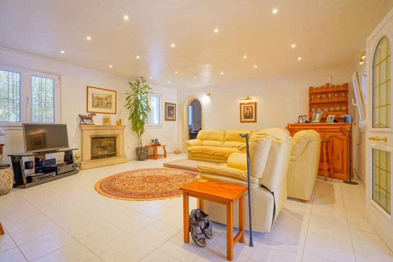 3 Cuarto Villa en venta