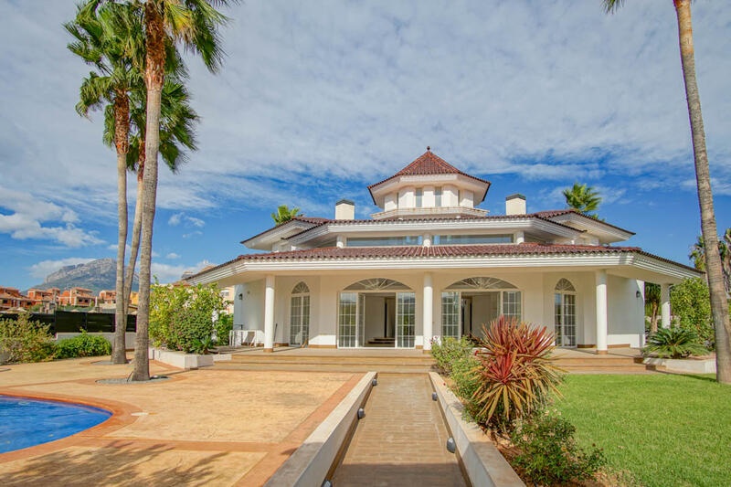 Villa zu verkaufen in El Tosalet (Alfaz del Pi), Alicante