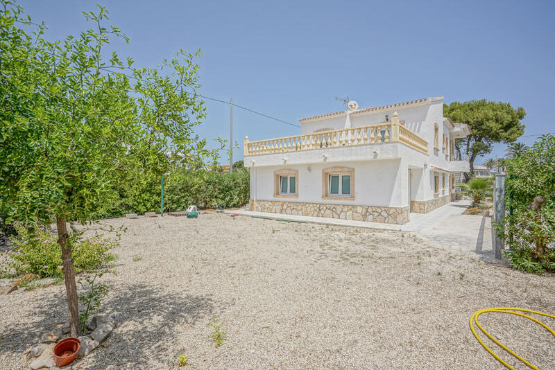 Villa til salgs i Javea, Alicante