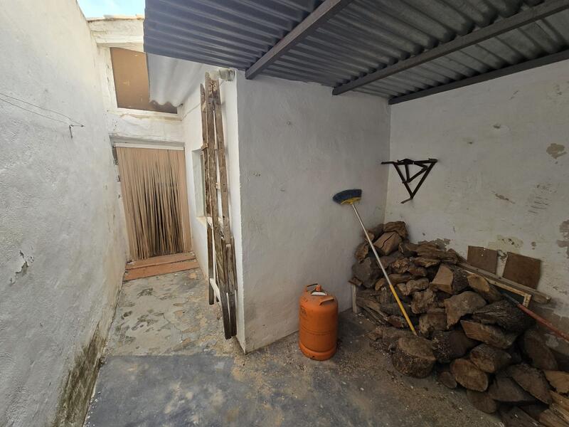 3 slaapkamer Gezinswoning Te koop