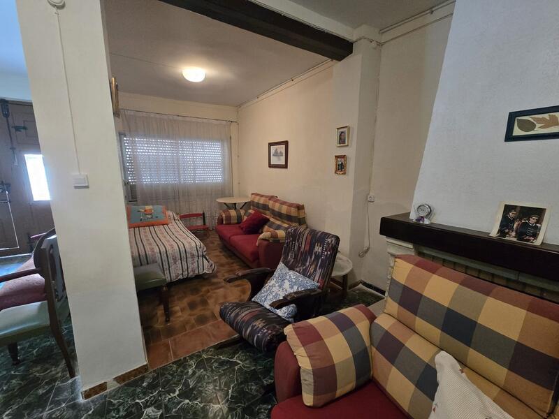 3 slaapkamer Gezinswoning Te koop
