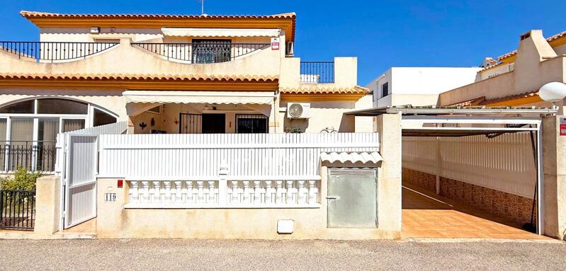 Rekkehus til salgs i Orihuela Costa, Alicante