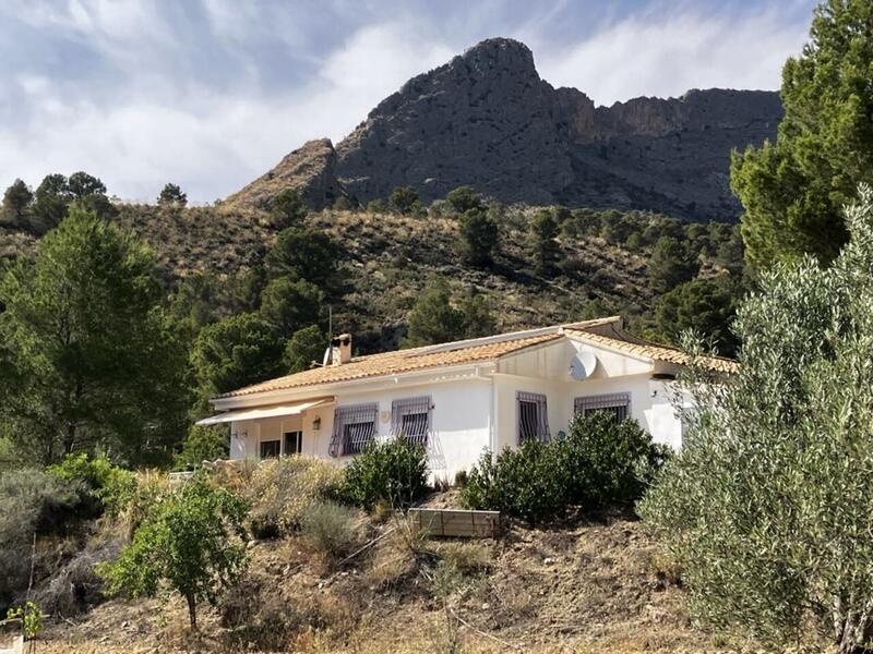 Villa en venta en Finestrat, Alicante