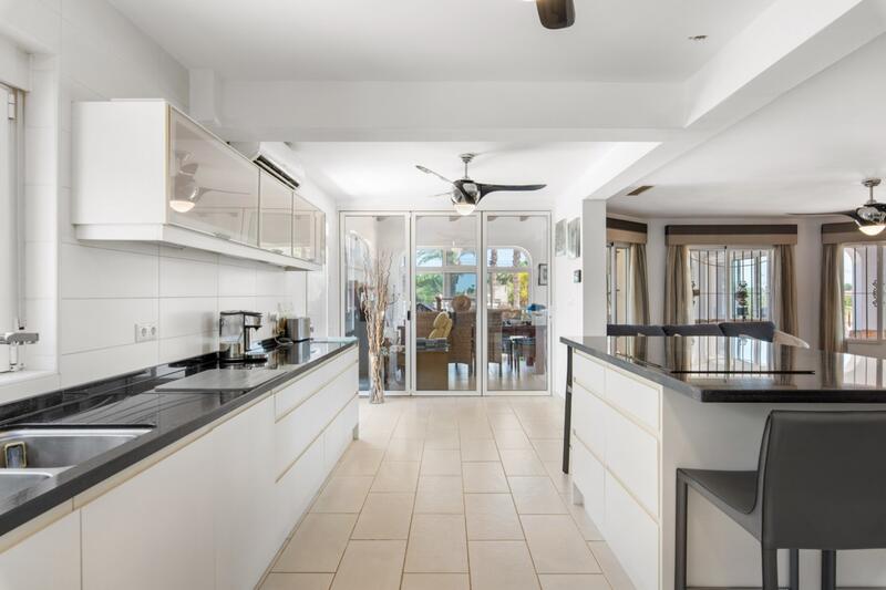 4 slaapkamer Landhuis Te koop