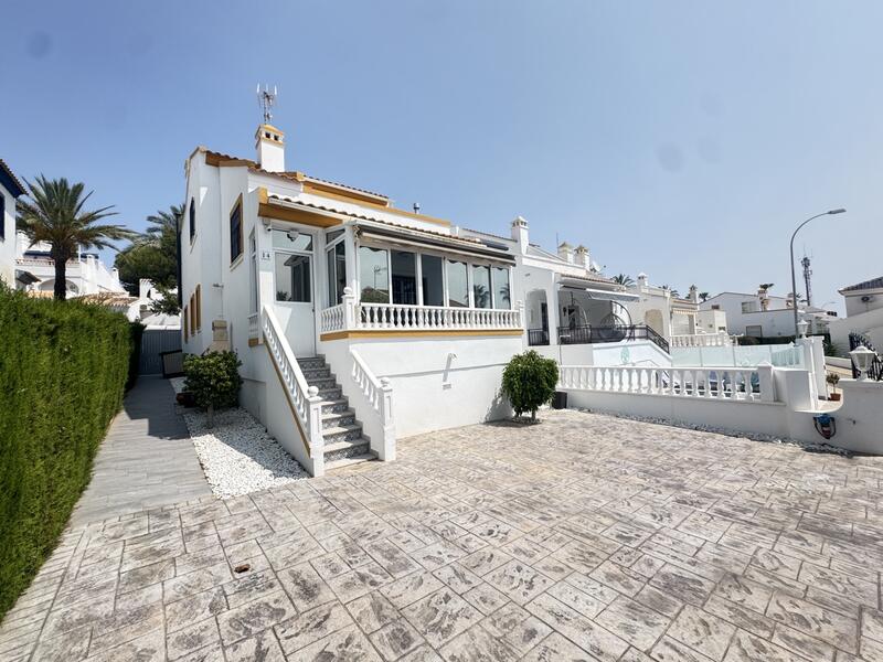 3 slaapkamer Villa Te koop
