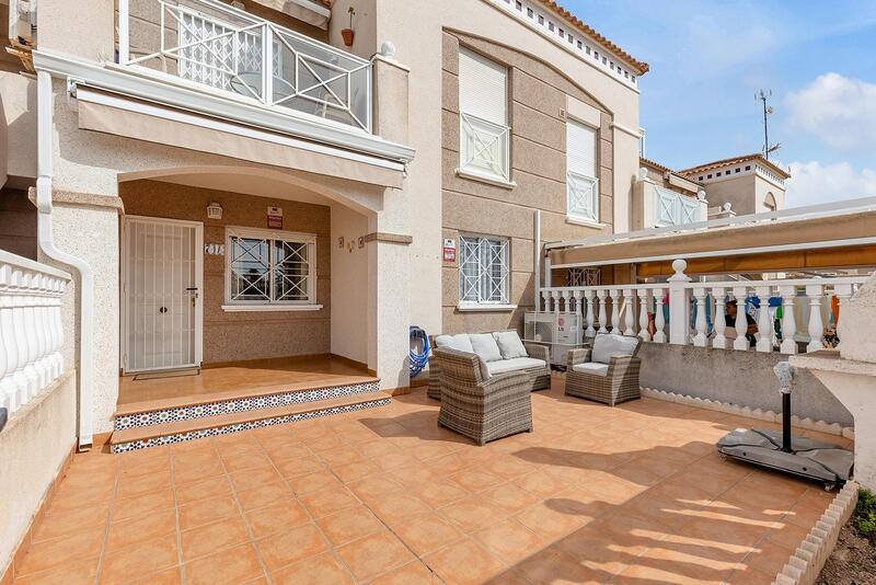 Villa for sale in Torrevieja, Alicante