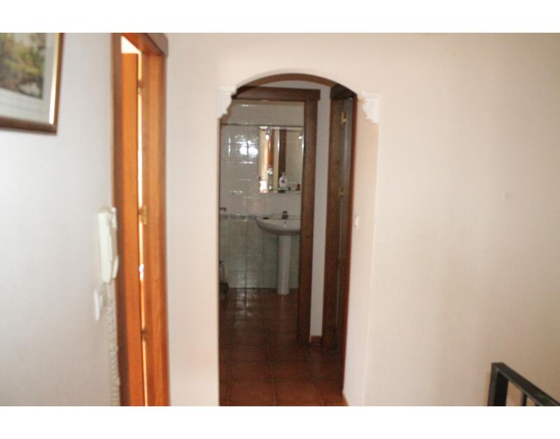 5 bedroom Townhouse for sale