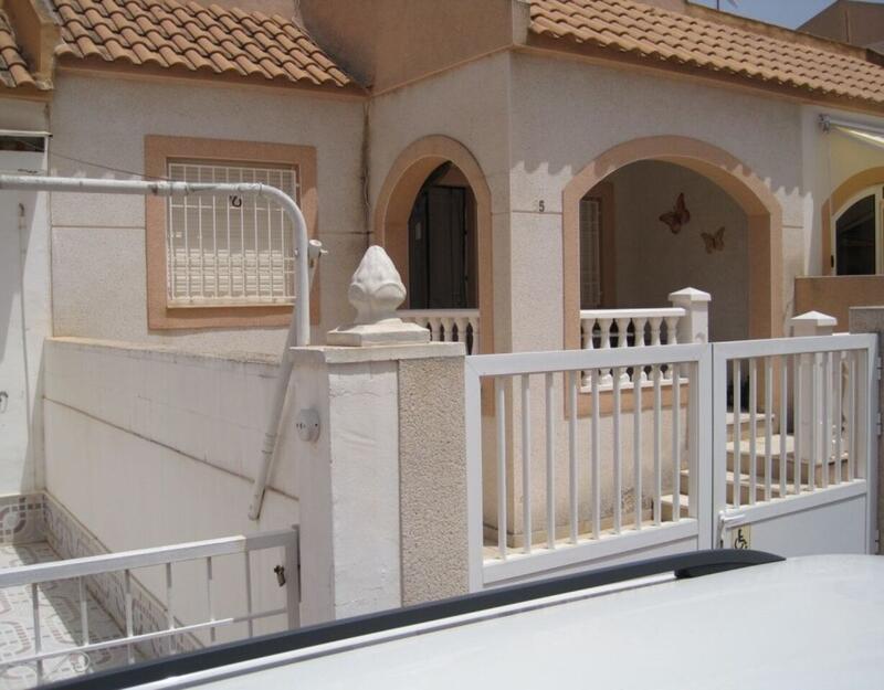 Townhouse for sale in Torrevieja, Alicante
