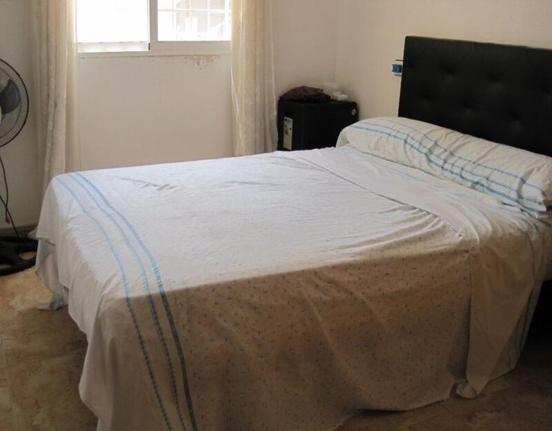 2 slaapkamer Gezinswoning Te koop
