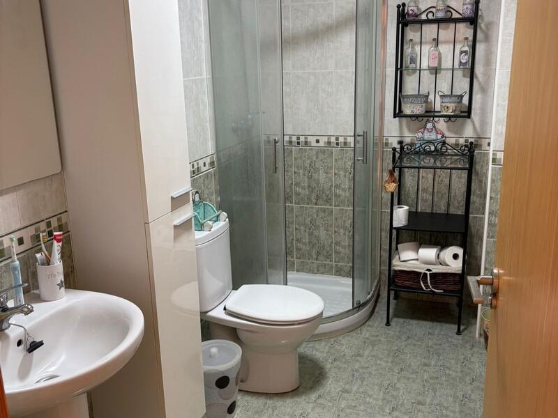 4 Cuarto Adosado en venta