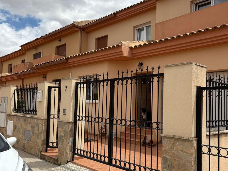 4 Cuarto Adosado en venta