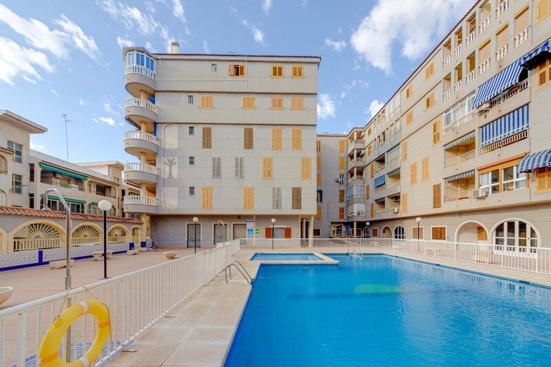 Apartamento en venta en Torrevieja, Alicante