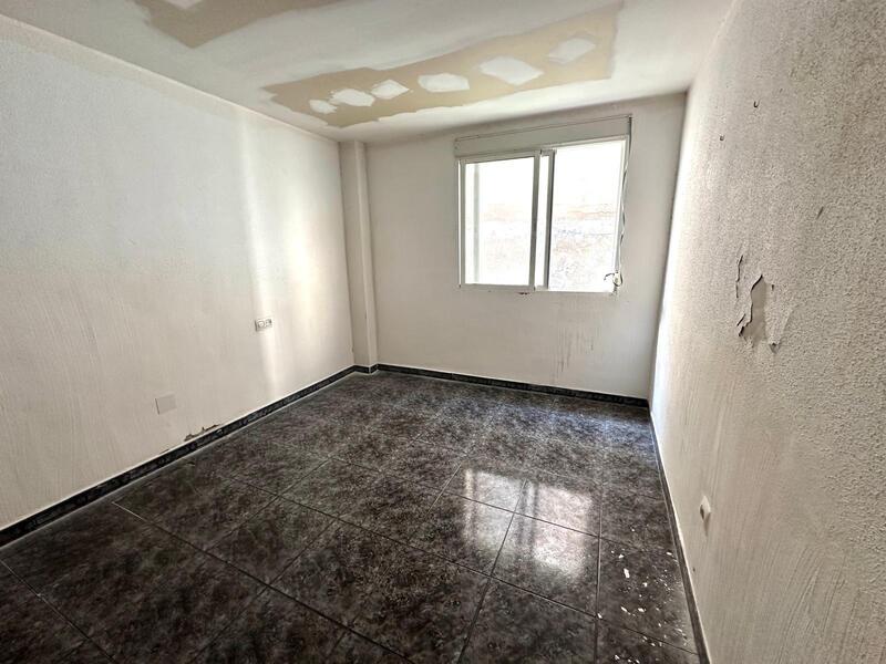 3 bedroom Apartment for sale