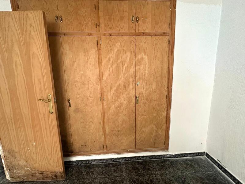 3 bedroom Apartment for sale