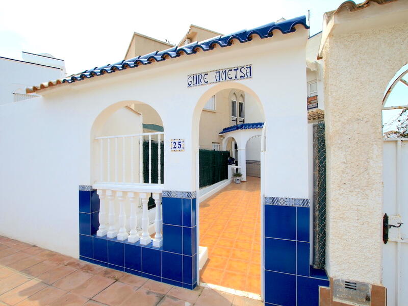 3 bedroom Townhouse for sale
