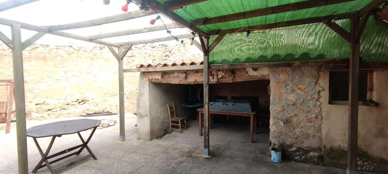 6 bedroom Country House for sale