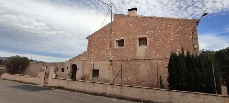 6 bedroom Country House for sale