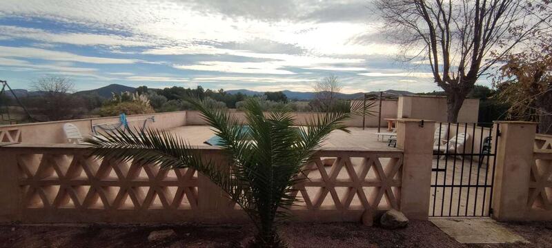 6 bedroom Country House for sale