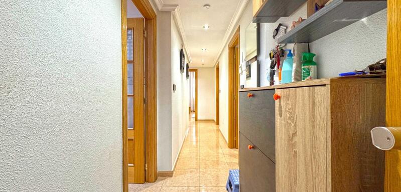 3 bedroom Apartment for sale