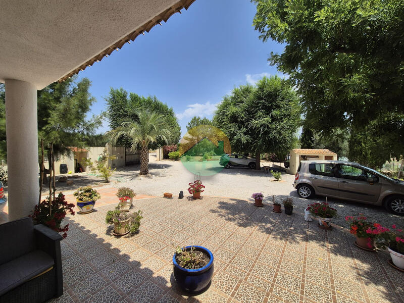 3 chambre Auberge à vendre